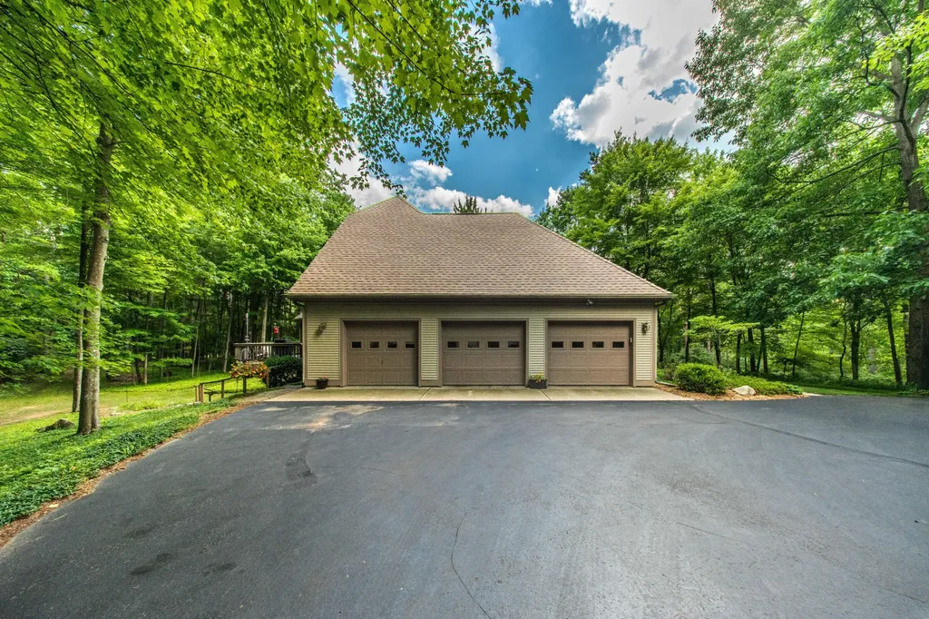 1935 Pierce Road Chelsea City MI 48118
