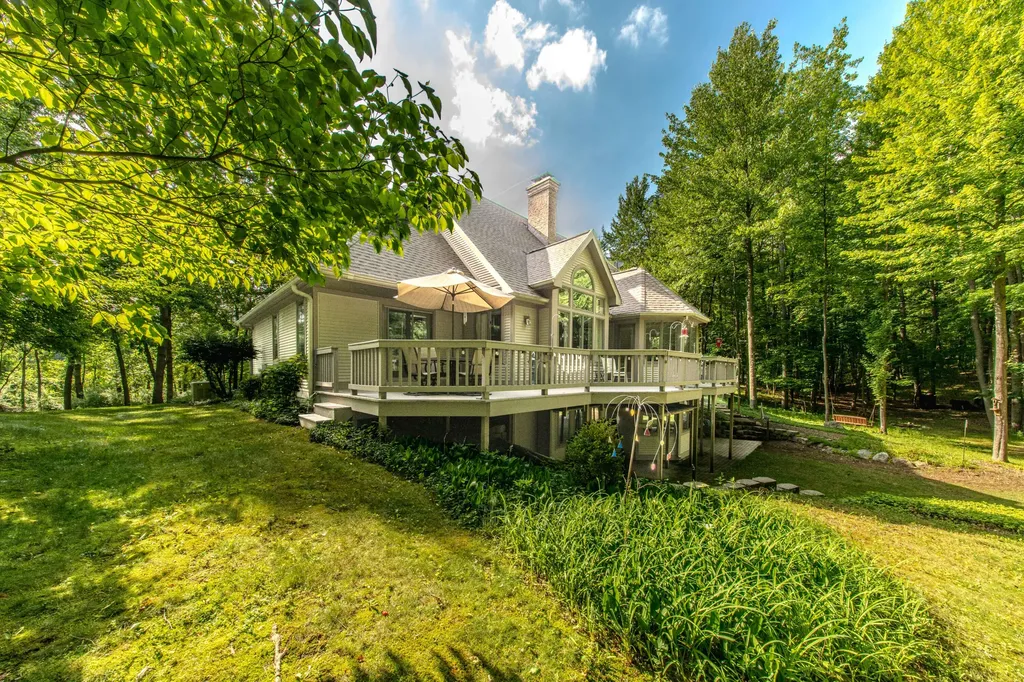 1935 Pierce Road Chelsea City MI 48118