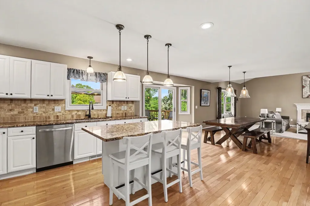 1044 Bicentennial Parkway Pittsfield Charter Township MI 48108