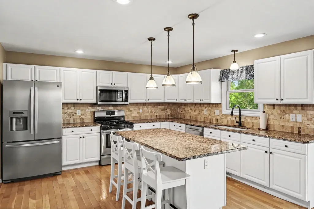 1044 Bicentennial Parkway Pittsfield Charter Township MI 48108