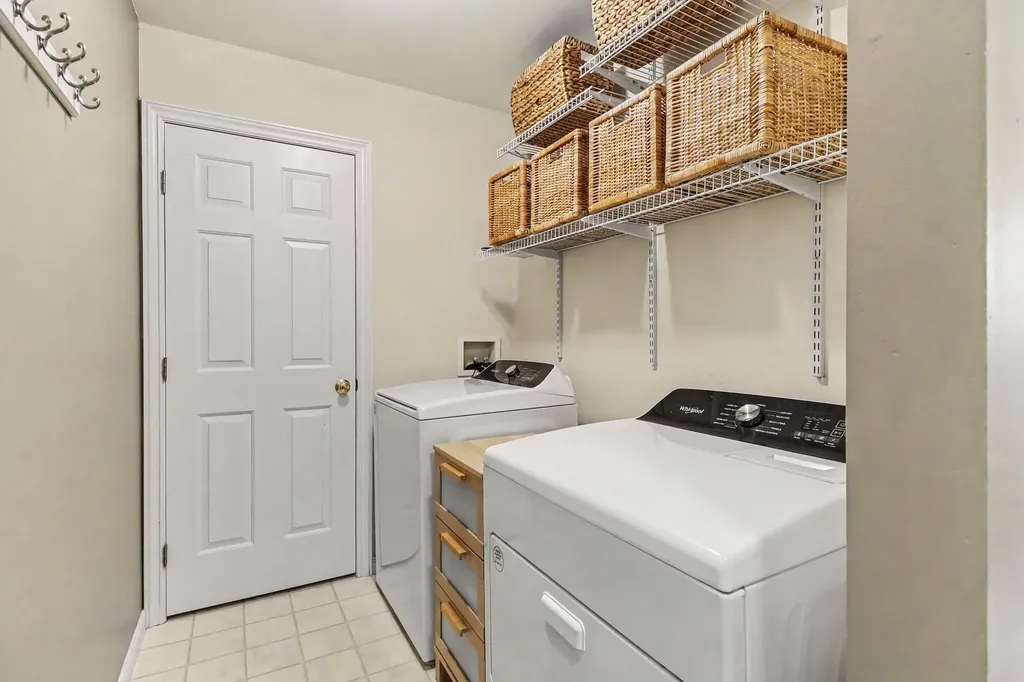 1044 Bicentennial Parkway Pittsfield Charter Township MI 48108