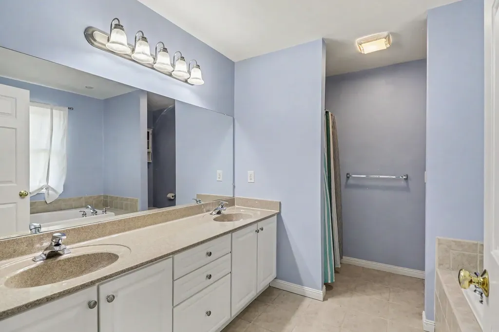 1044 Bicentennial Parkway Pittsfield Charter Township MI 48108