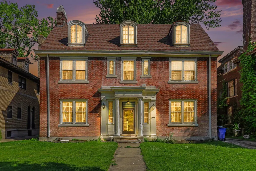 1168 W Boston Boulevard Detroit City MI 48202