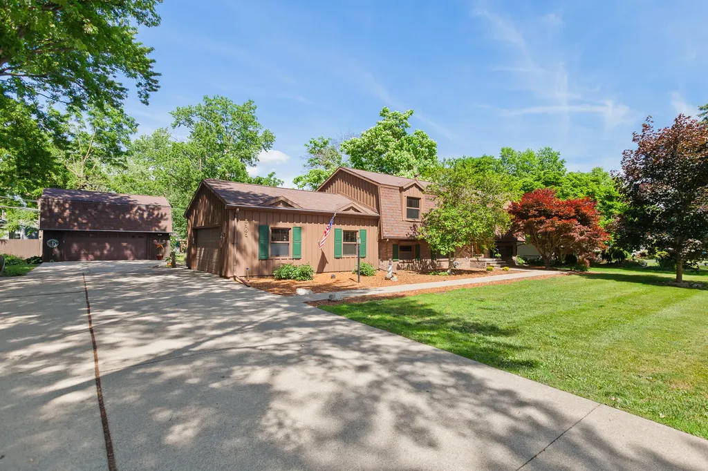 3165 N Grove Drive Frenchtown Township MI 48162
