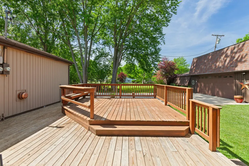 3165 N Grove Drive Frenchtown Township MI 48162