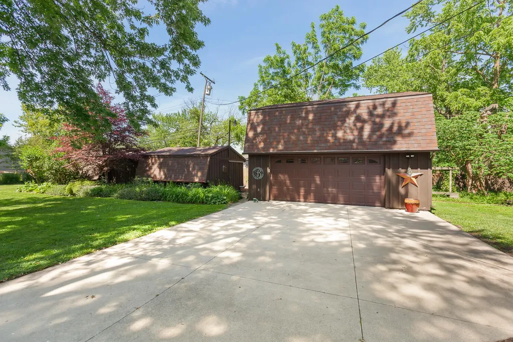 3165 N Grove Drive Frenchtown Township MI 48162