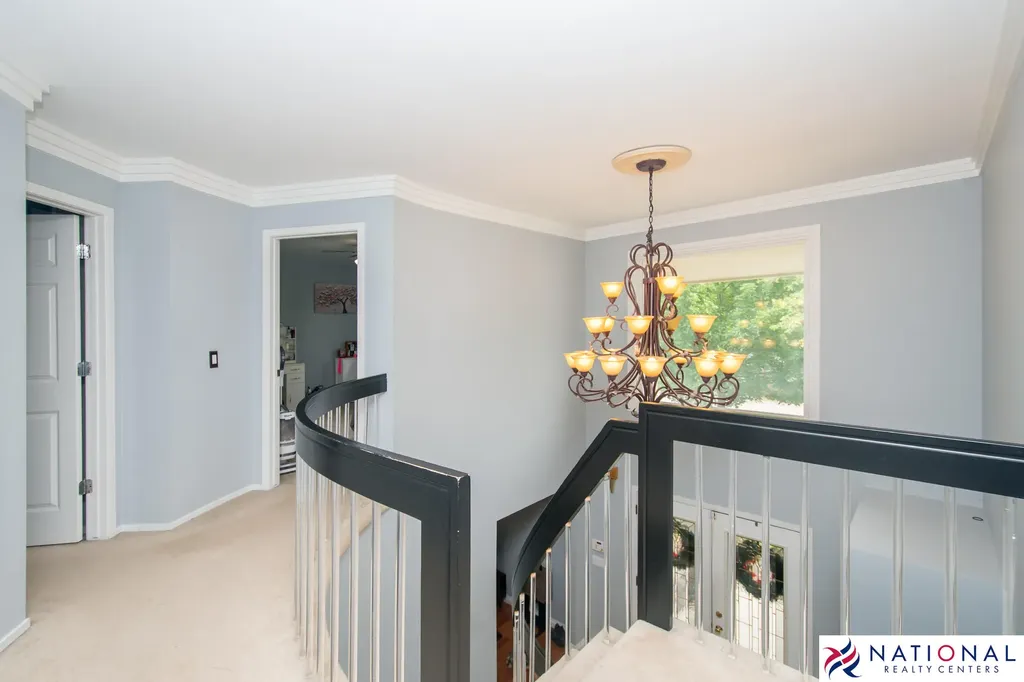 37709 Glengrove Drive Farmington Hills City MI 48331