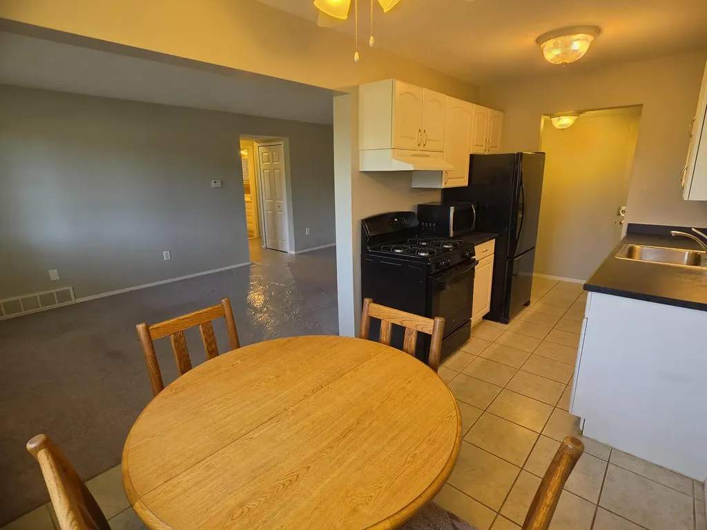 45290 Keding Street Utica City MI 48317