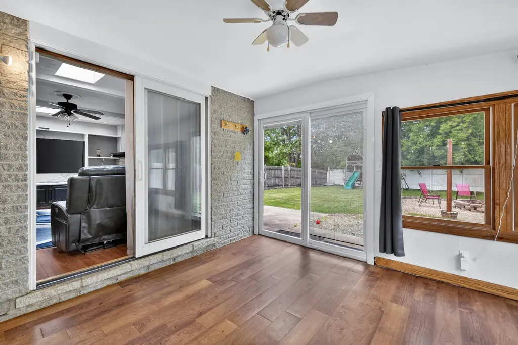 25186 Anna Street Taylor City MI 48180