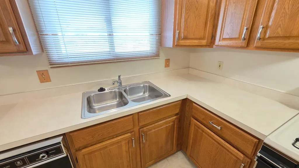 34565 Ann Arbor Trail Livonia City MI 48150