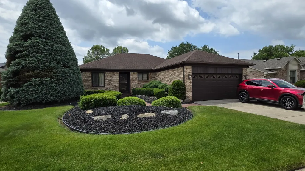 34565 Ann Arbor Trail Livonia City MI 48150