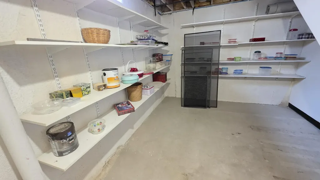 34565 Ann Arbor Trail Livonia City MI 48150