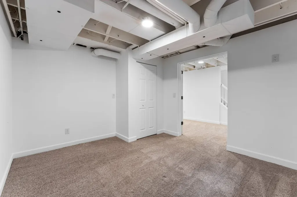 709 N 5th Avenue Ann Arbor City MI 48104