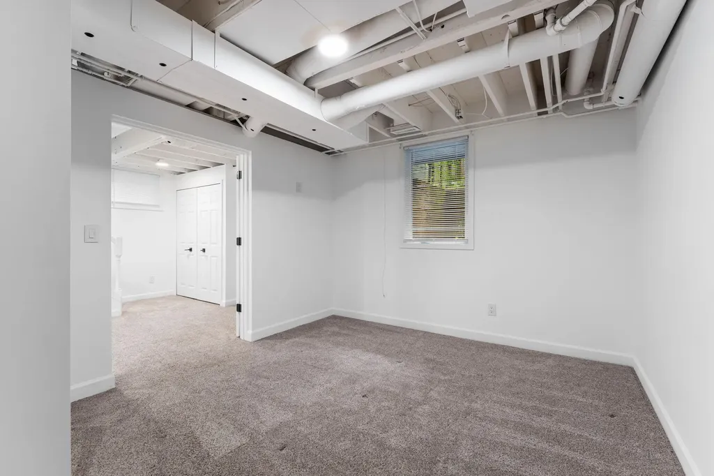 709 N 5th Avenue Ann Arbor City MI 48104