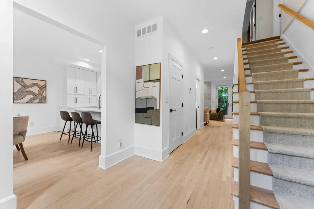709 N 5th Avenue Ann Arbor City MI 48104