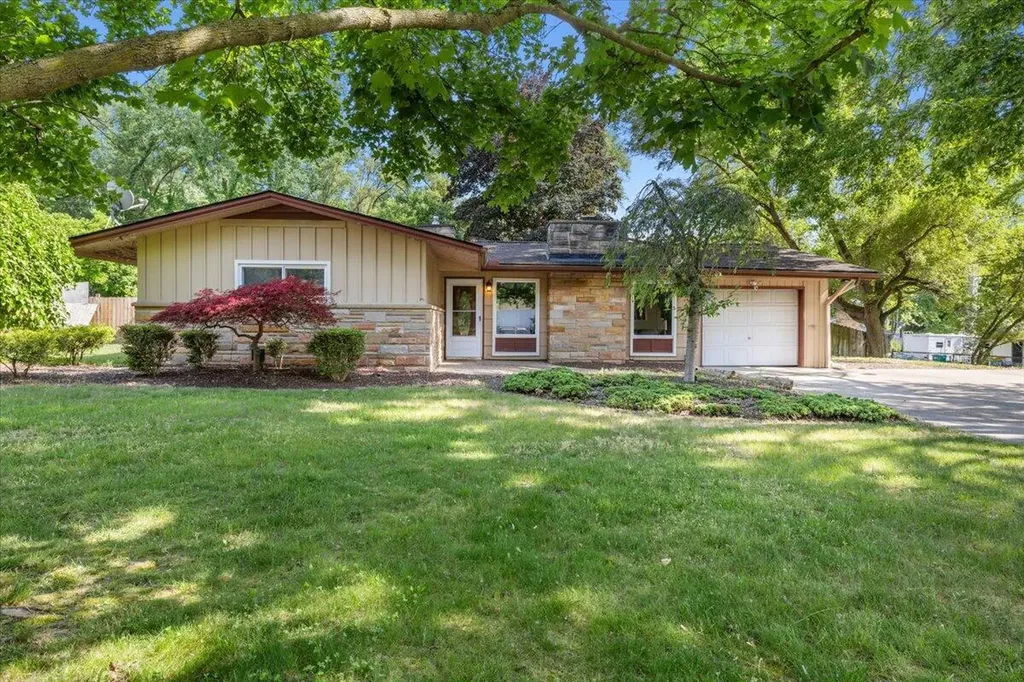 Brighton City MI, 210 Beaver Street