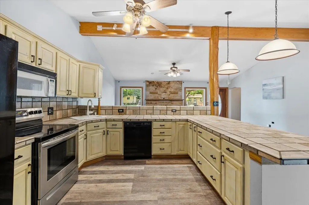 210 Beaver Street Brighton City MI 48116