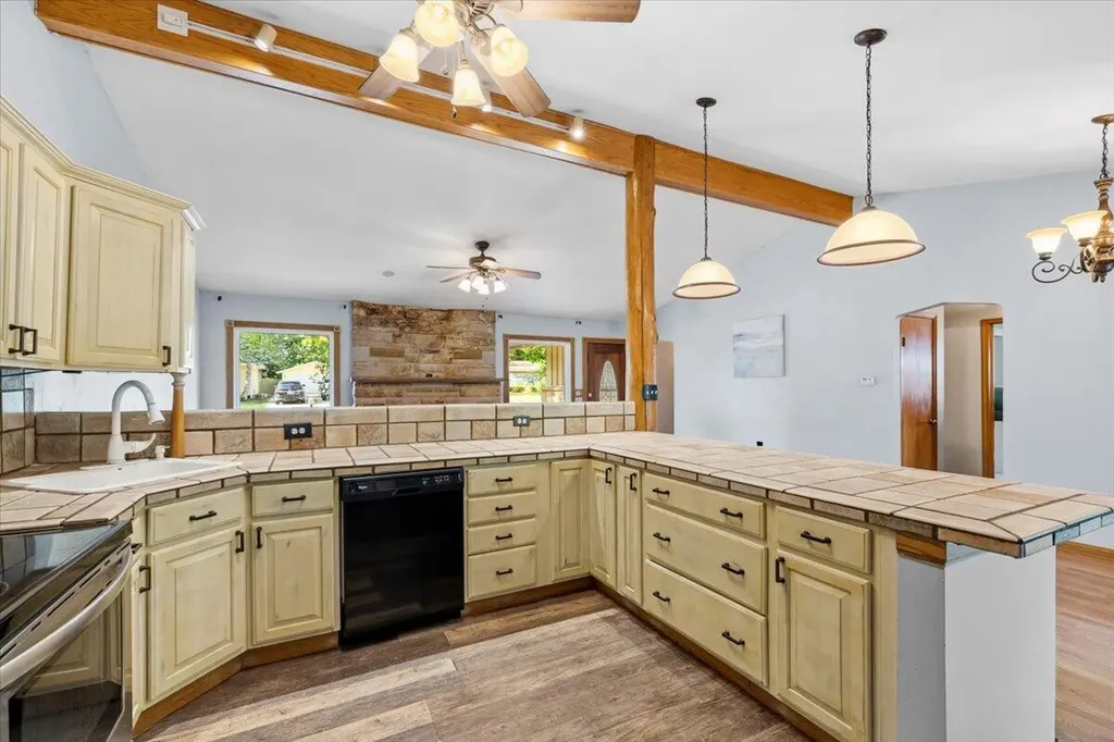 210 Beaver Street Brighton City MI 48116