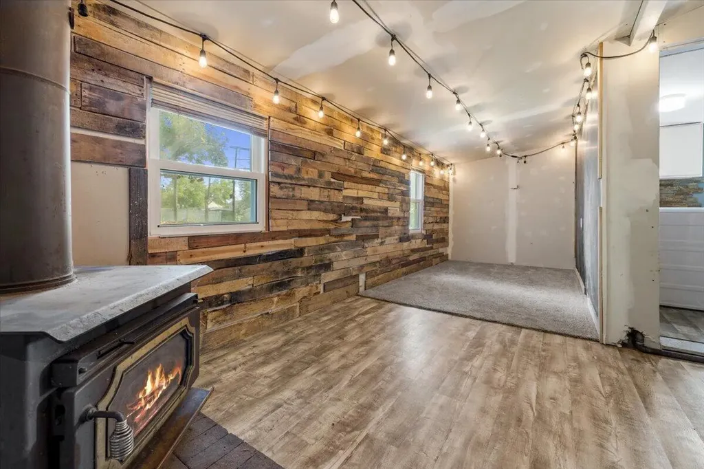 210 Beaver Street Brighton City MI 48116