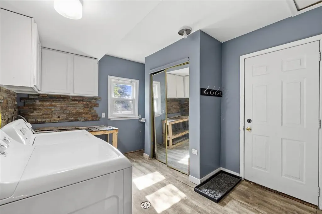 210 Beaver Street Brighton City MI 48116