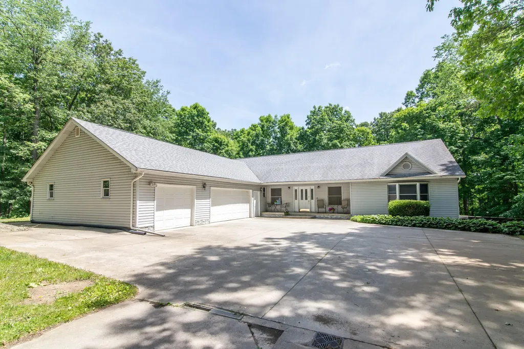 10090 King Hill Court Dexter Township MI 48130