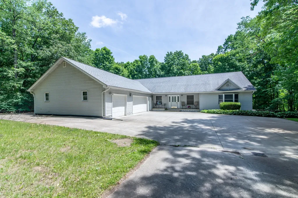 10090 King Hill Court Dexter Township MI 48130
