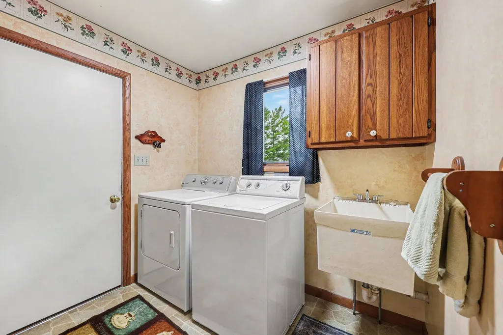 5688 W Waters Road Lodi Township MI 48103