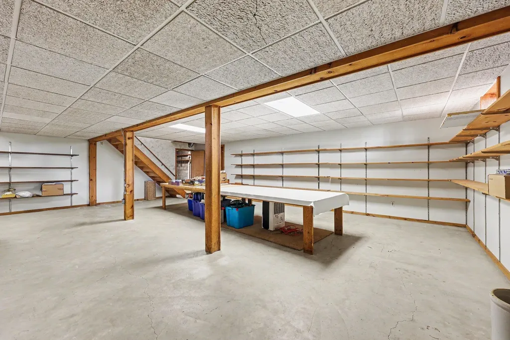 5688 W Waters Road Lodi Township MI 48103