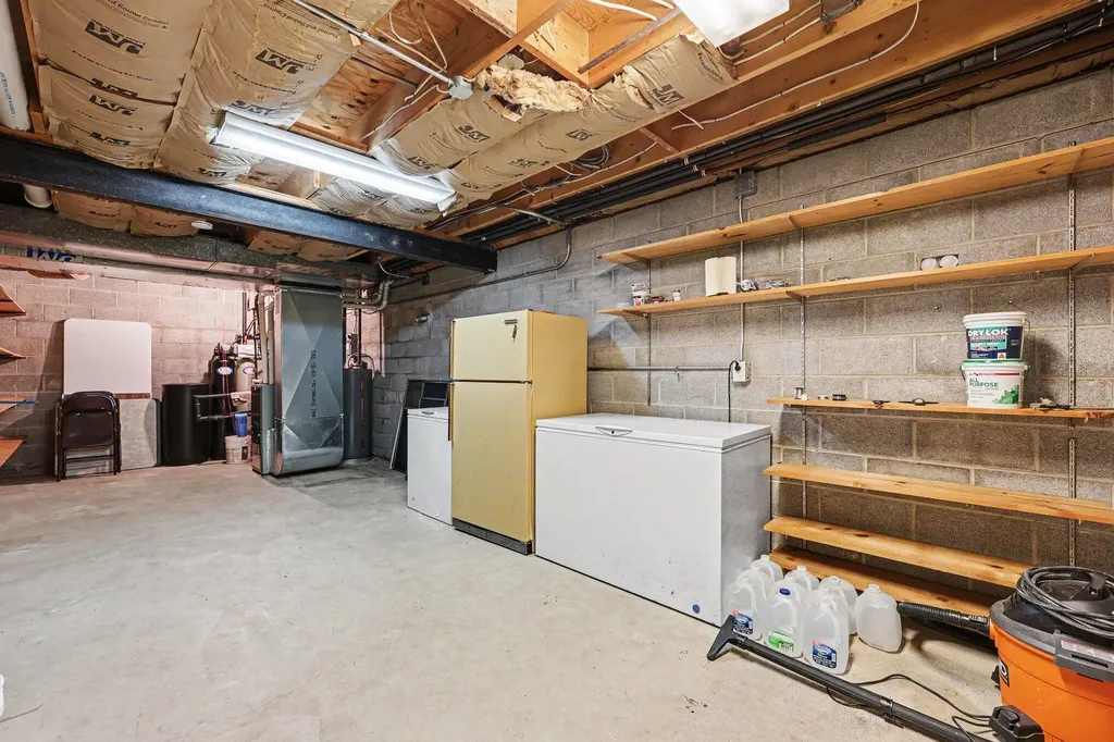 5688 W Waters Road Lodi Township MI 48103