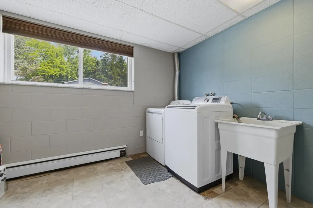 11610 Mcclumpha Road Plymouth Charter Township MI 48170