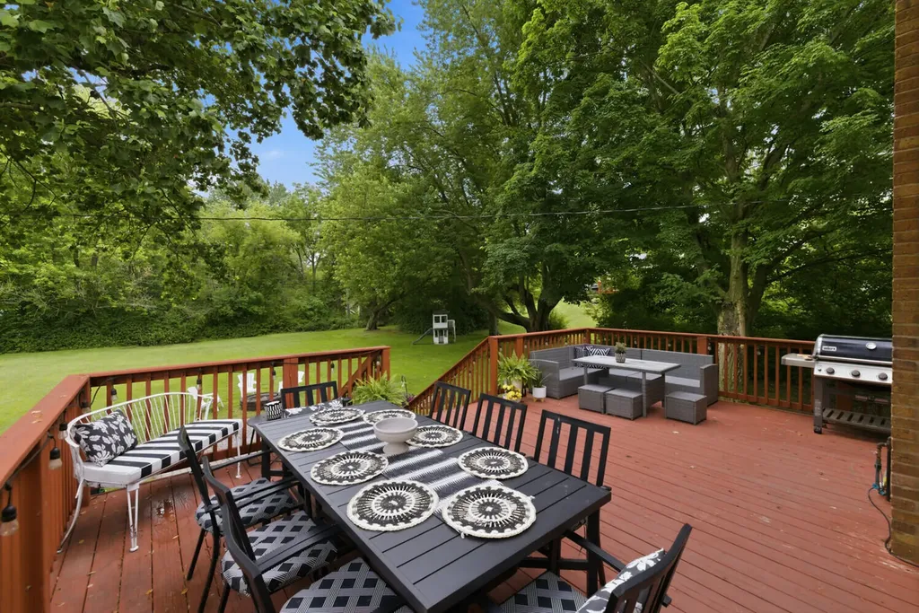 11610 Mcclumpha Road Plymouth Charter Township MI 48170