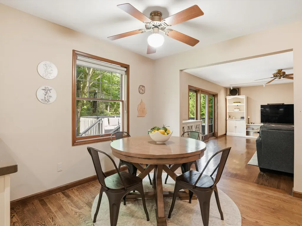 22279 Chubb Road Lyon Charter Township MI 48167