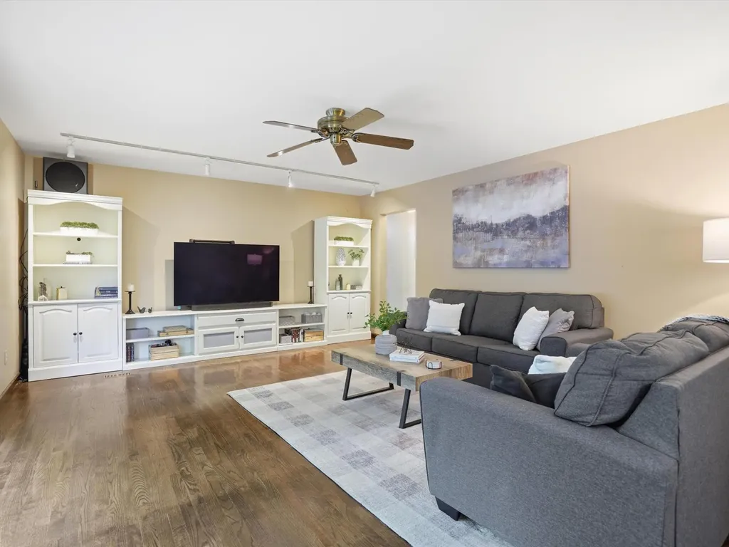 22279 Chubb Road Lyon Charter Township MI 48167