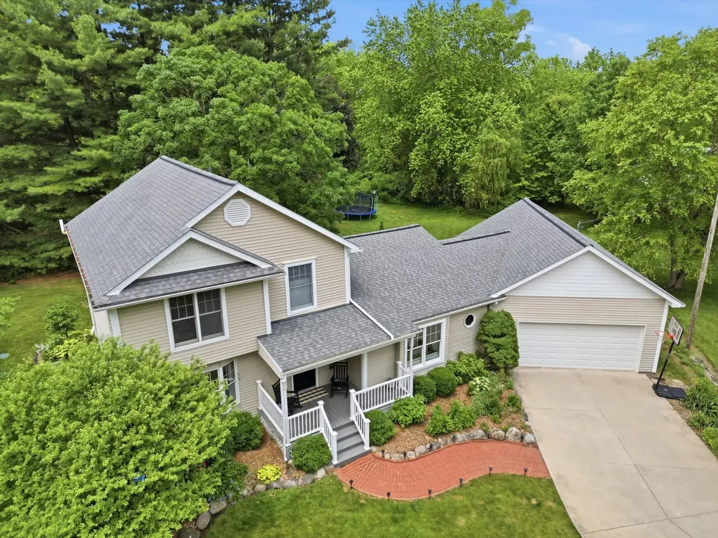 22279 Chubb Road Lyon Charter Township MI 48167