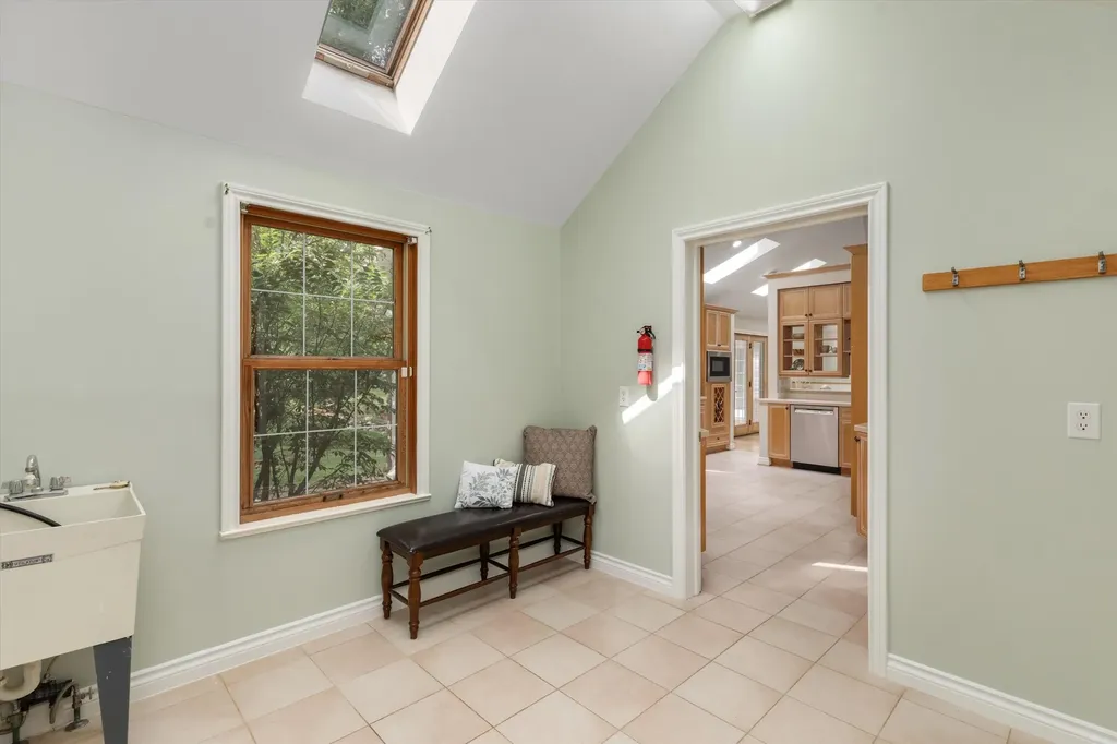 525 Judd Road York Charter Township MI 48176