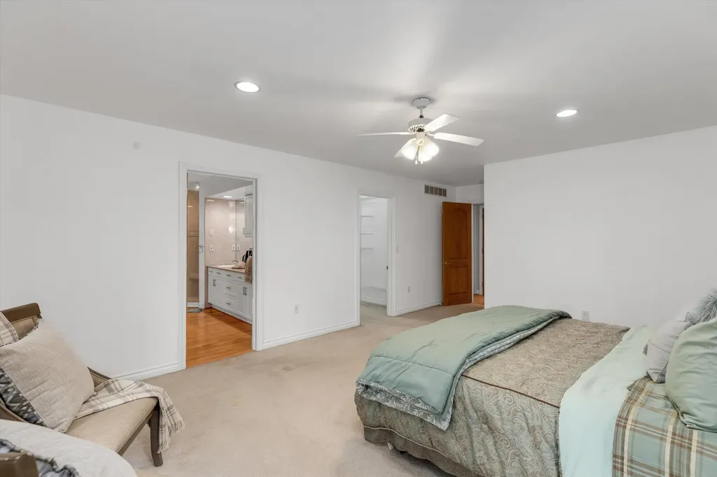 525 Judd Road York Charter Township MI 48176