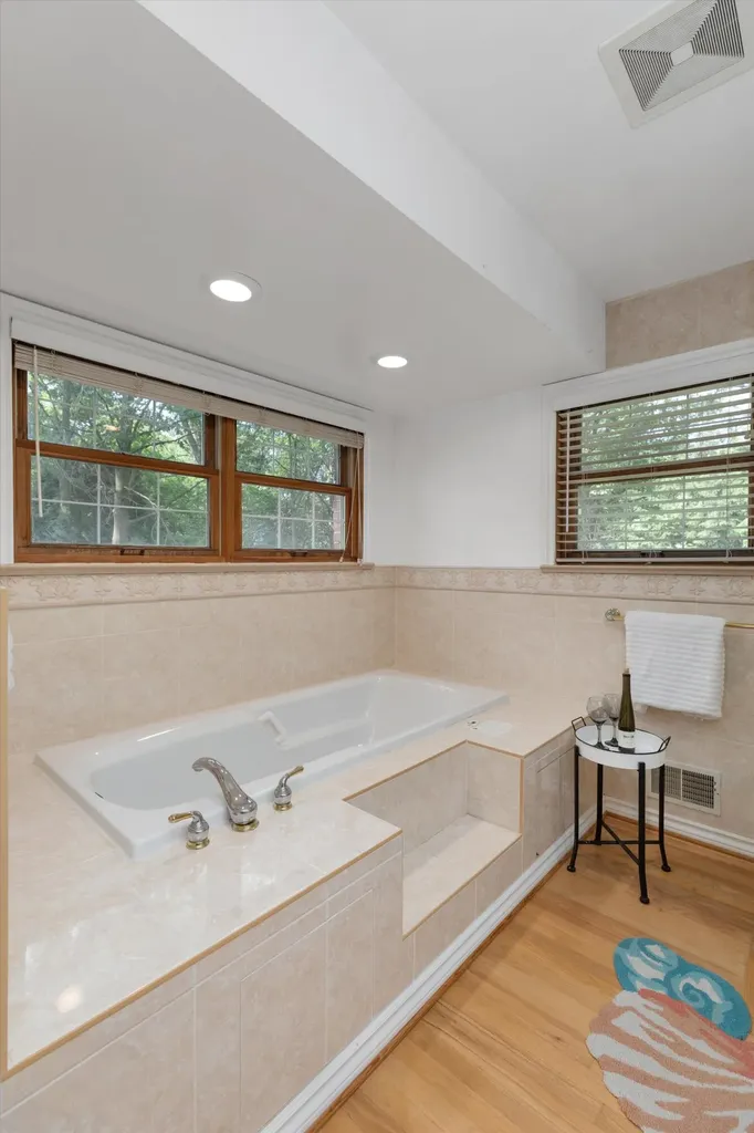525 Judd Road York Charter Township MI 48176