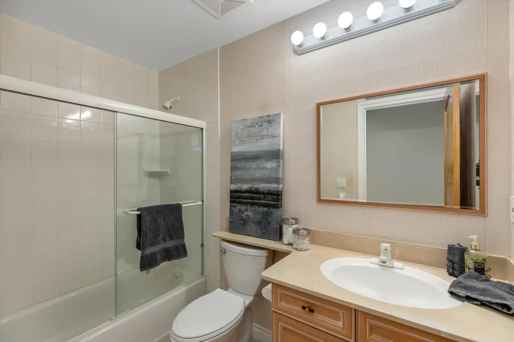 525 Judd Road York Charter Township MI 48176