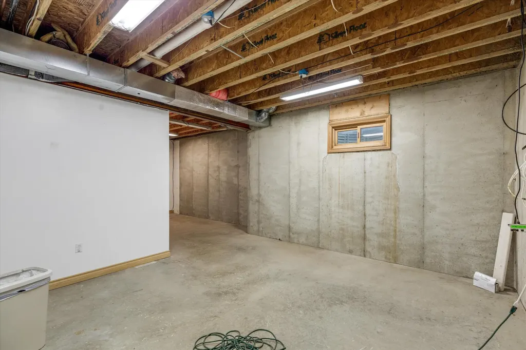 525 Judd Road York Charter Township MI 48176