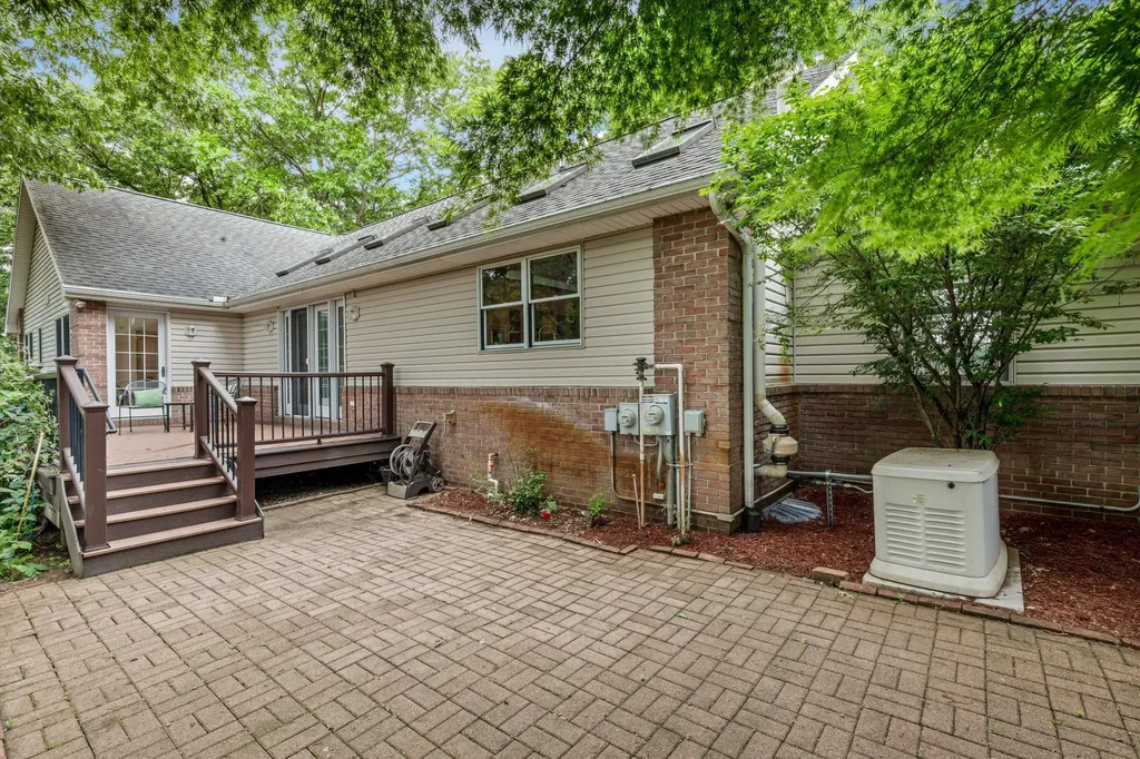 525 Judd Road York Charter Township MI 48176