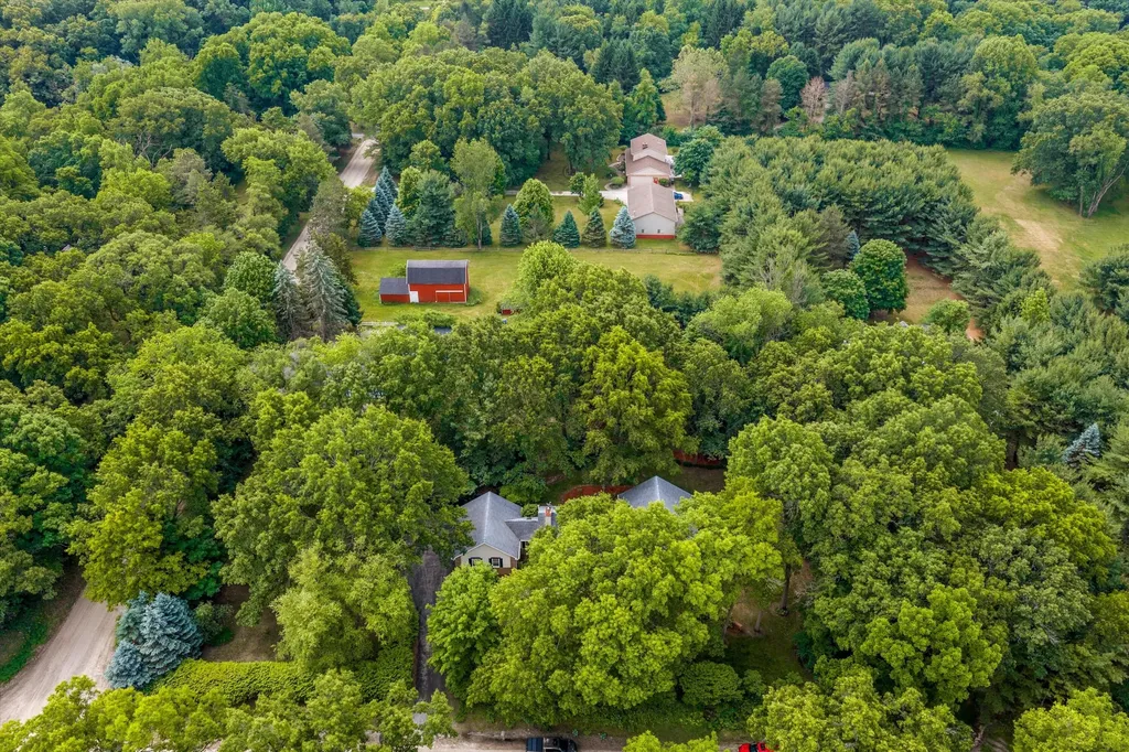 525 Judd Road York Charter Township MI 48176