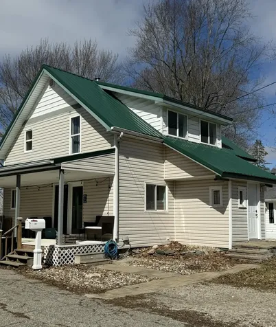 301 N Kennefic Street Yale City MI 48097