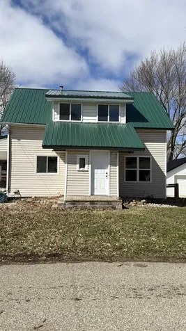 301 N Kennefic Street Yale City MI 48097