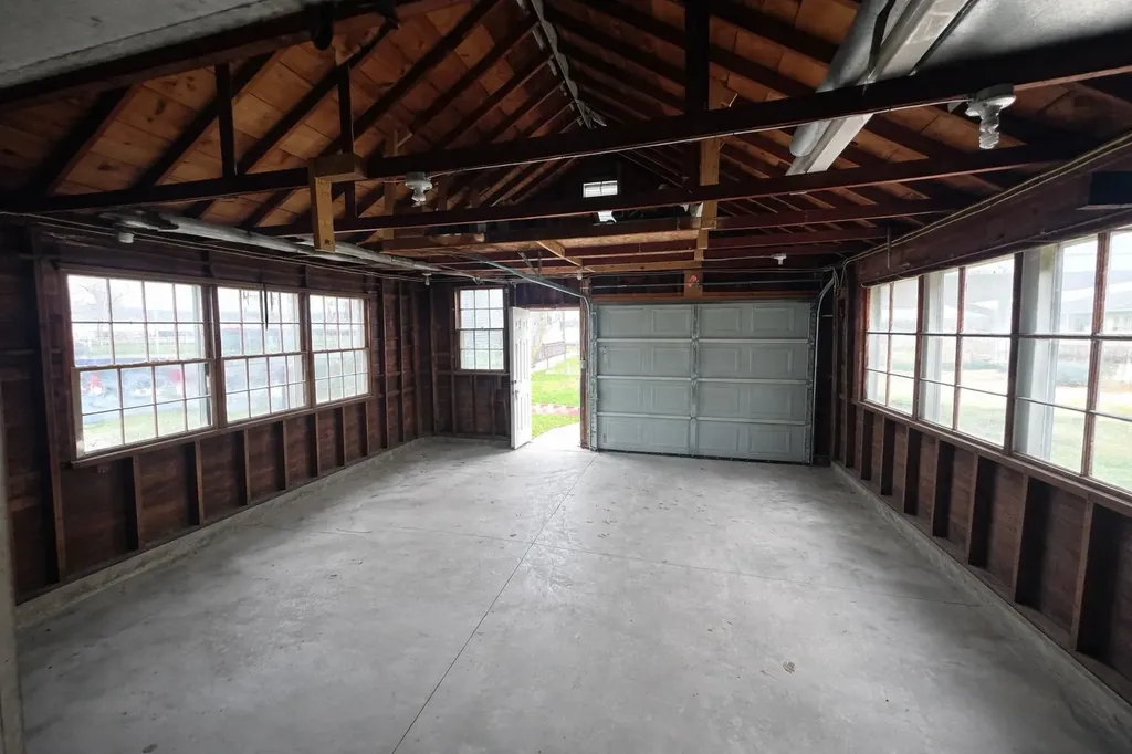 9098 Dexter-pinckney Road Dexter Township MI 48169