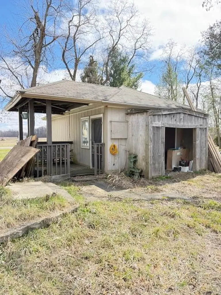 285 N Aurelius Road Aurelius Township MI 48854
