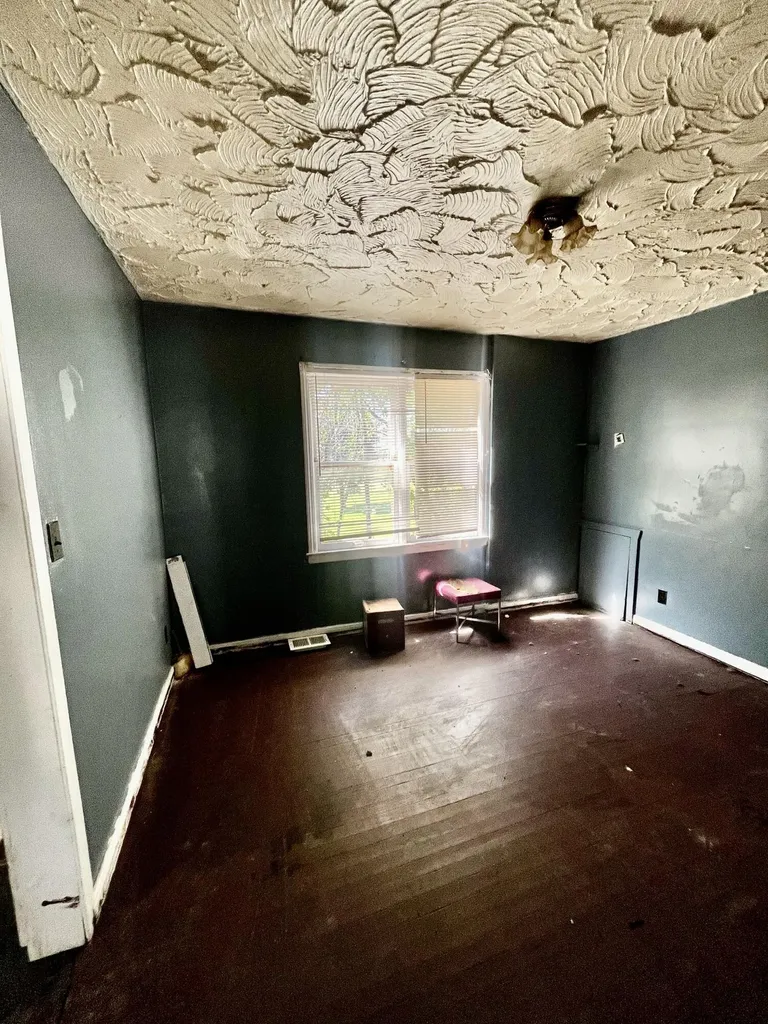 14865 Mendota Street Detroit City MI 48238