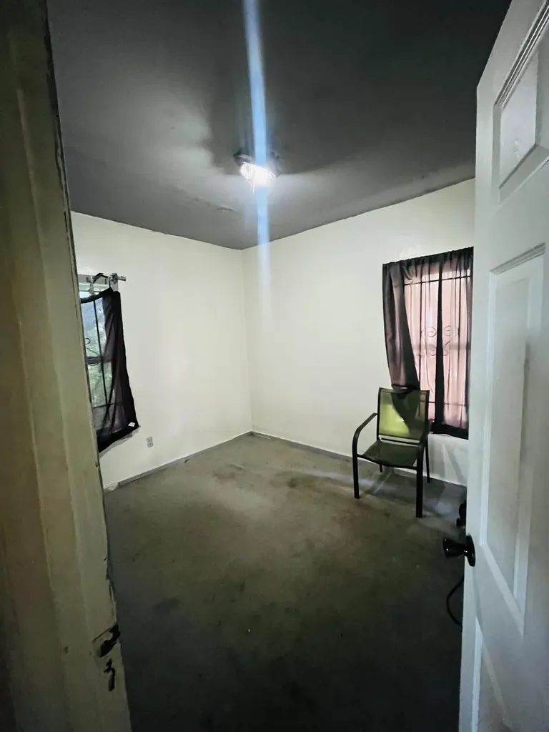 14865 Mendota Street Detroit City MI 48238