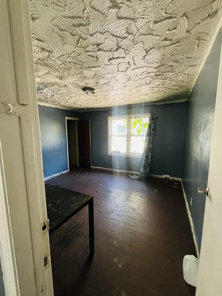 14865 Mendota Street Detroit City MI 48238