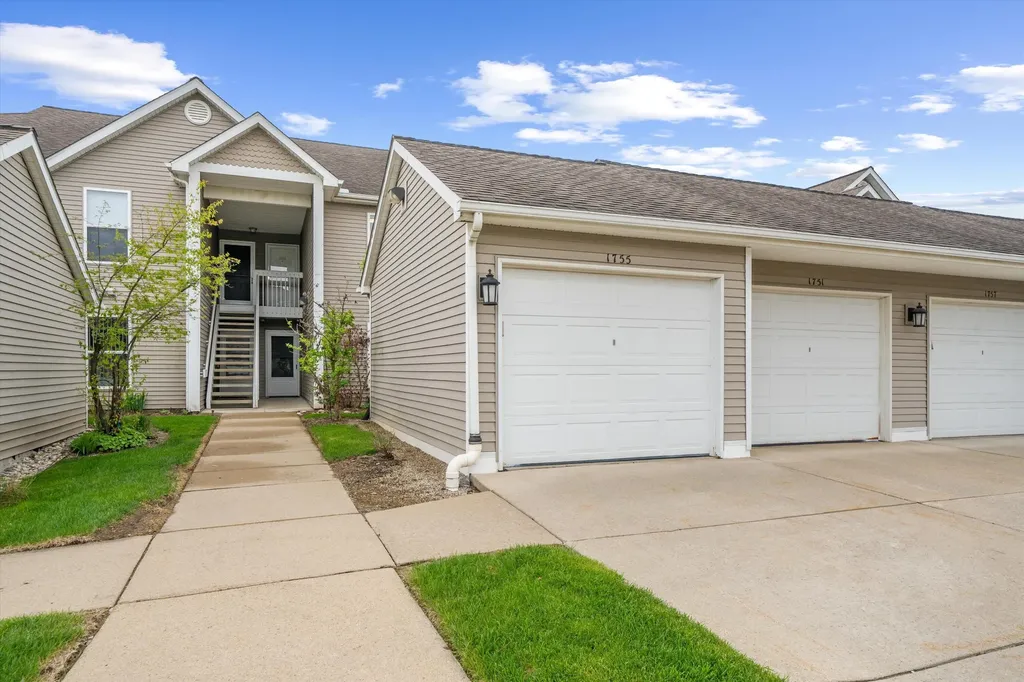 1755 Weatherstone Drive Pittsfield Charter Township MI 48108