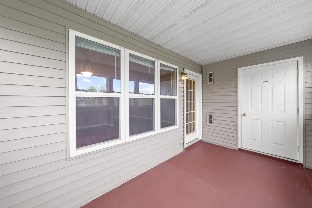 1755 Weatherstone Drive Pittsfield Charter Township MI 48108